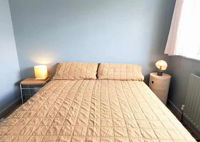 Family In Chapel Allerton Area - Peaceful Street, Free Parking * Leeds (West Yorkshire)