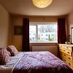 Family In Chapel Allerton Area - Peaceful Street, Free Parking Holiday home Leeds (West Yorkshire)