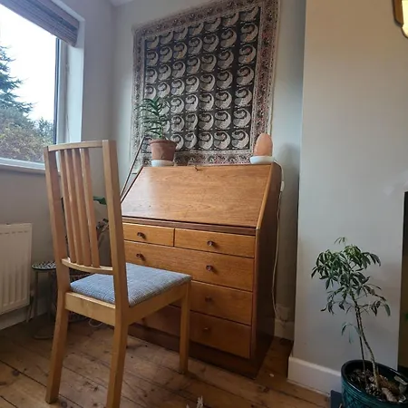 Holiday home Cosy In Chapel Allerton Area - Peaceful Street, Free Parking