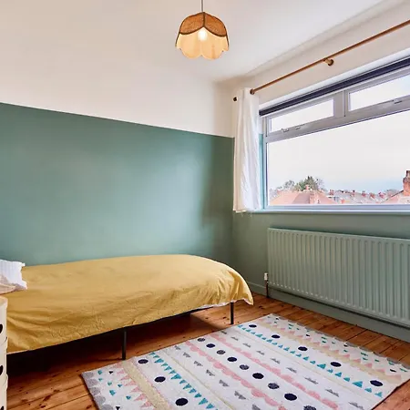 Cosy In Chapel Allerton Area - Peaceful Street, Free Parking *