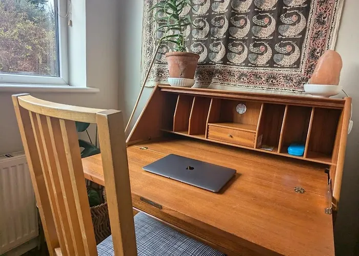 Family In Chapel Allerton Area - Peaceful Street, Free Parking Leeds (West Yorkshire)