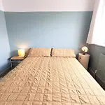 Family In Chapel Allerton Area - Peaceful Street, Free Parking * Leeds
